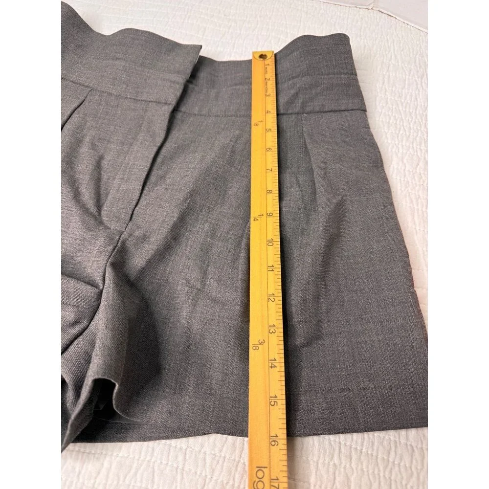 NWT Aritzia Babaton Bureau Grey Fold Over Shorts Woman’s SZ 8 - Picture 12 of 12